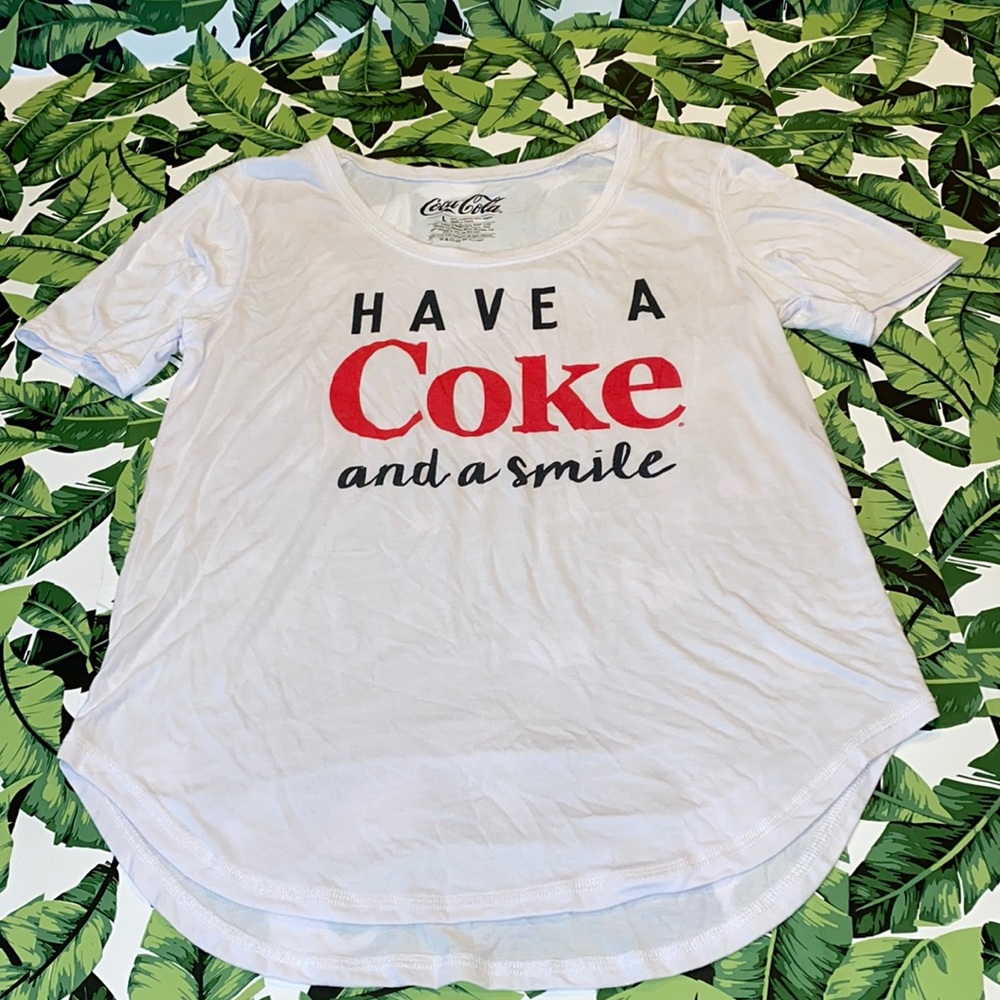 Coca-Cola “Have A Coke And A Smile” Women’s T-Shirt Size Large